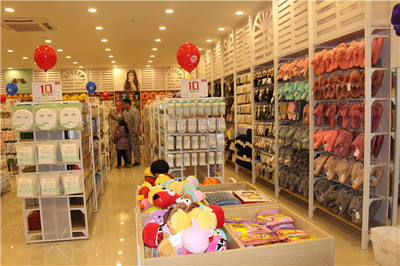 快時尚百貨加盟的可靠性分析與考量因素